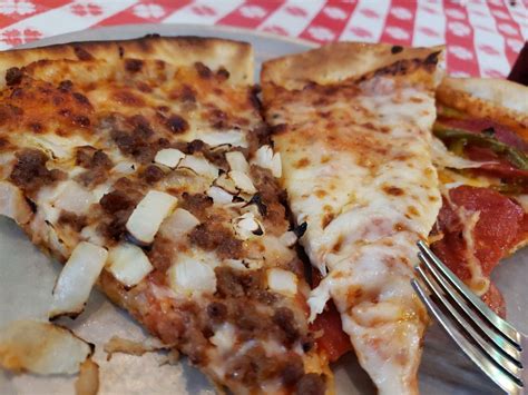 Partons pizza - Padrone's Pizza & Pub, Greenville, Pennsylvania. 3,611 likes · 7 talking about this · 2,497 were here. Padrone's Pizza: "Food so good, it could change...